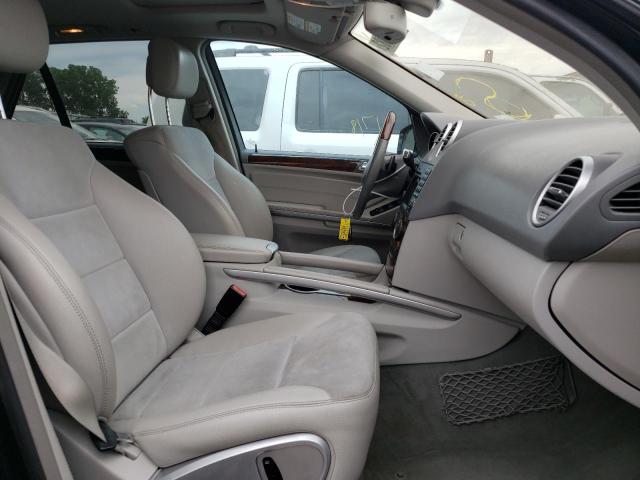 4JGBB8GB6BA708867 - 2011 MERCEDES-BENZ ML 350 4MA BLACK photo 5