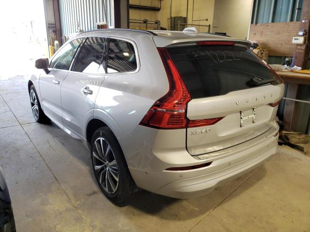 YV4L12RK6N1926508 - 2022 VOLVO XC60 B5 MO SILVER photo 3