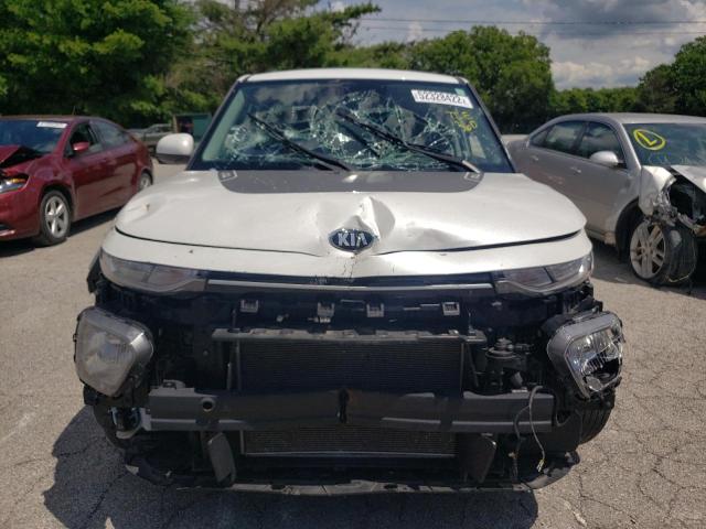 KNDJ23AU1L7713633 - 2020 KIA SOUL LX WHITE photo 9