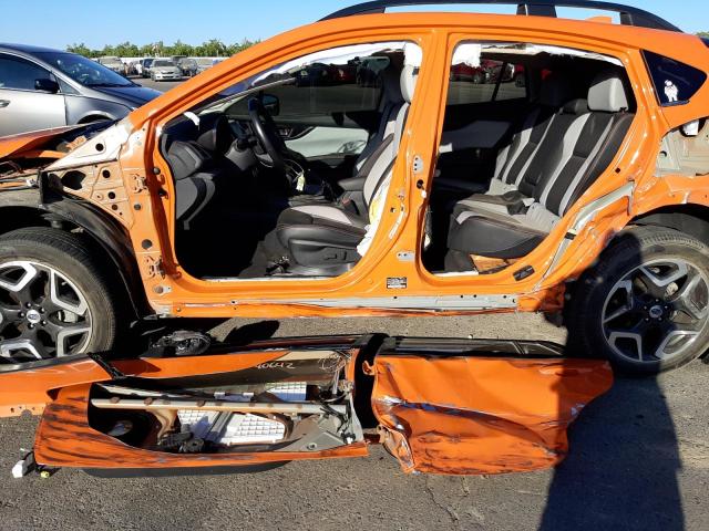 JF2GTAMC5JH349823 - 2018 SUBARU CROSSTREK ORANGE photo 9