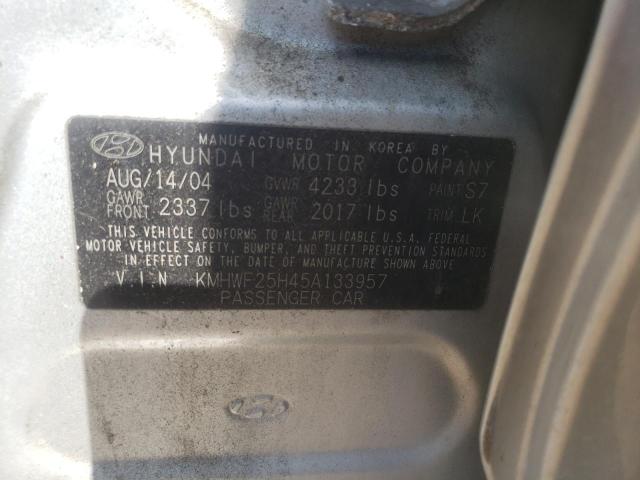 KMHWF25H45A133957 - 2005 HYUNDAI SONATA GL SILVER photo 10