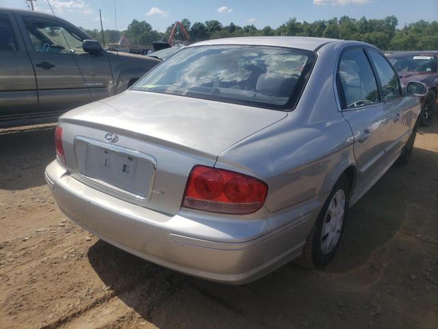 KMHWF25H45A133957 - 2005 HYUNDAI SONATA GL SILVER photo 4