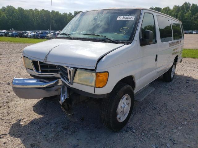 1FBSS31S43HB52832 - 2003 FORD E350 WHITE photo 2