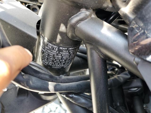 JKAEXEJ15KDA03281 - 2019 KAWASAKI EX650 J შავი ფოტო 10
