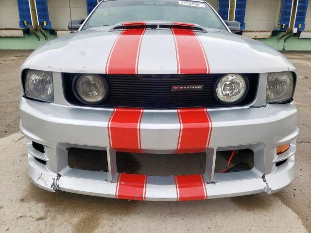 1ZVFT85H165154367 - 2006 FORD MUSTANG GT SILVER photo 9