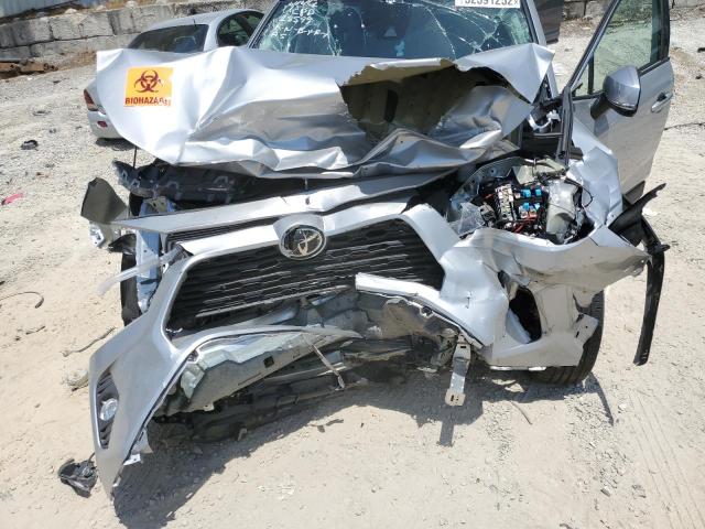 2T3C1RFV9LW065625 - 2020 TOYOTA RAV4 XLE P SILVER photo 7