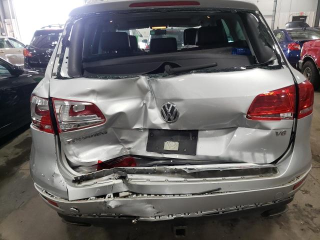 WVGFF9BP5BD005368 - 2011 VOLKSWAGEN TOUAREG V6 SILVER photo 9