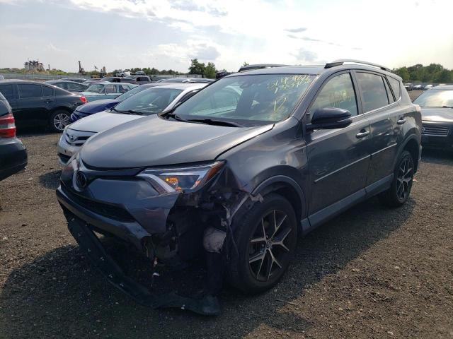 2T3JFREV4JW735962 - 2018 TOYOTA RAV4 SE GRAY photo 2