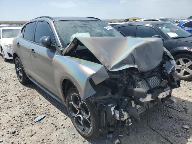 ZASPAKBN8L7C73884 - 2020 ALFA ROMEO STELVIO TI GRAY photo 1