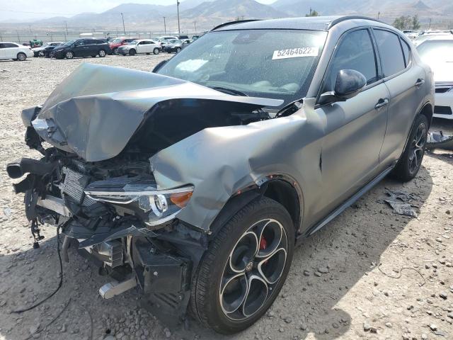 ZASPAKBN8L7C73884 - 2020 ALFA ROMEO STELVIO TI GRAY photo 2