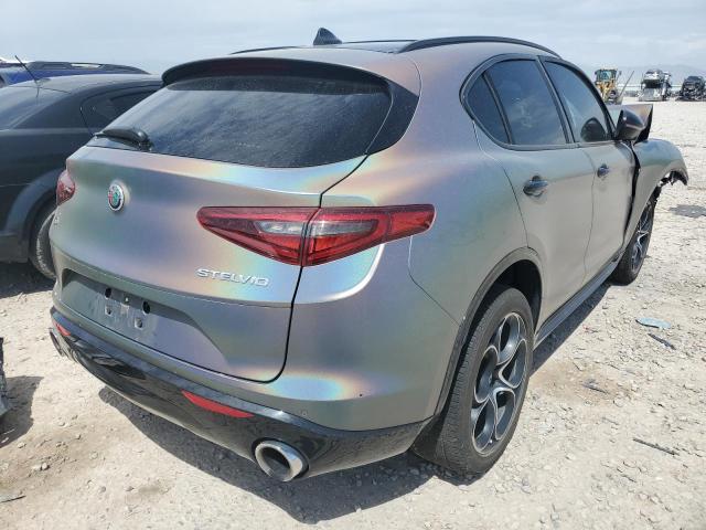 ZASPAKBN8L7C73884 - 2020 ALFA ROMEO STELVIO TI GRAY photo 4