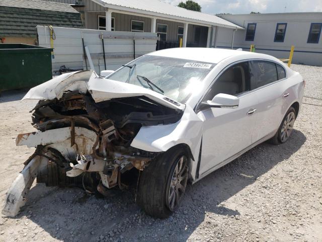 1G4GD5G34GF256466 - 2016 BUICK LACROSSE P WHITE photo 2