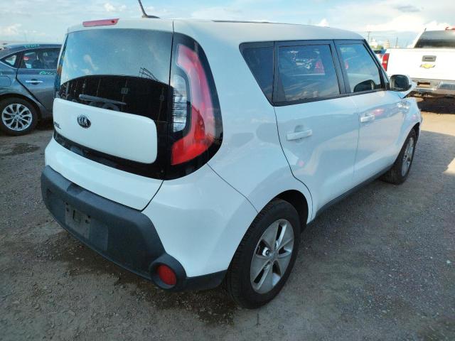 KNDJN2A22F7808609 - 2015 KIA SOUL WHITE photo 4