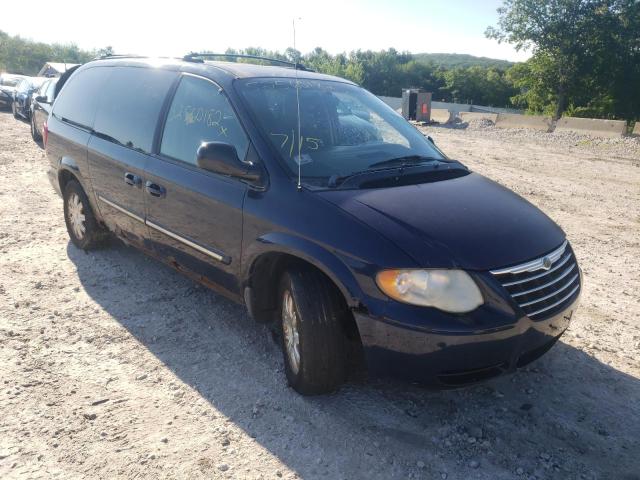 2C4GP54L05R130014 - 2005 CHRYSLER TOWN AND C BLUE photo 1