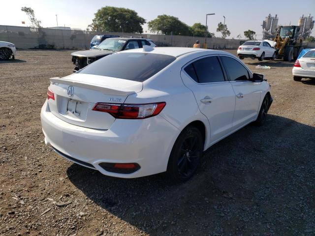 19UDE2F38HA015871 - 2017 ACURA ILX BASE W أبيض صورة 4