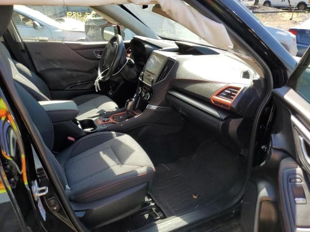 JF2SKAMC8LH485928 - 2020 SUBARU FORESTER S BLACK photo 5