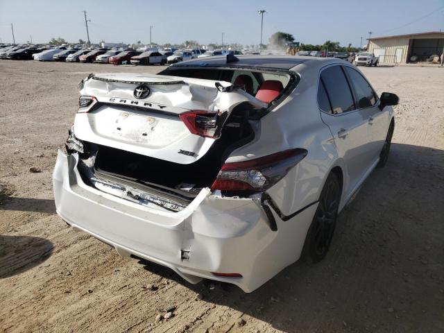 4T1K61AK9MU598628 - 2021 TOYOTA CAMRY XSE WHITE photo 4