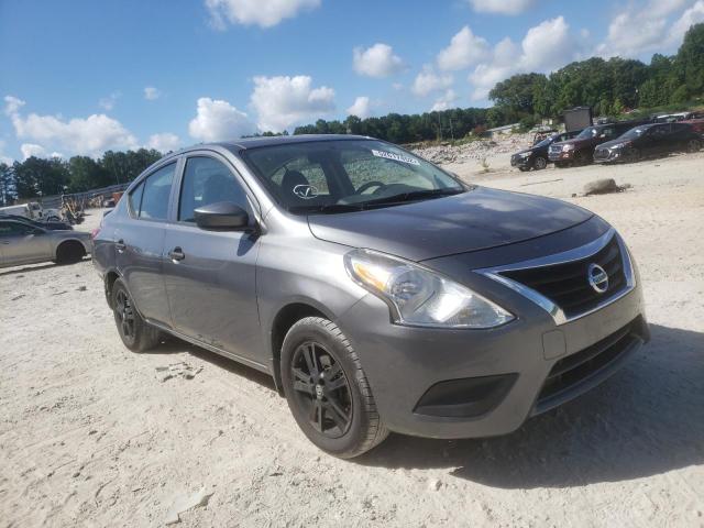 3N1CN7APXJL831600 - 2018 NISSAN VERSA S GRAY photo 1