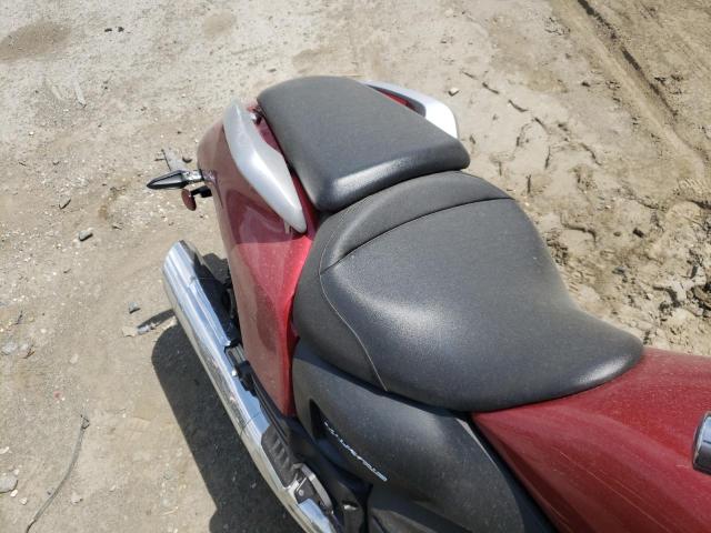 JH2SC6805FK100140 - 2015 HONDA GL1800 C RED photo 6