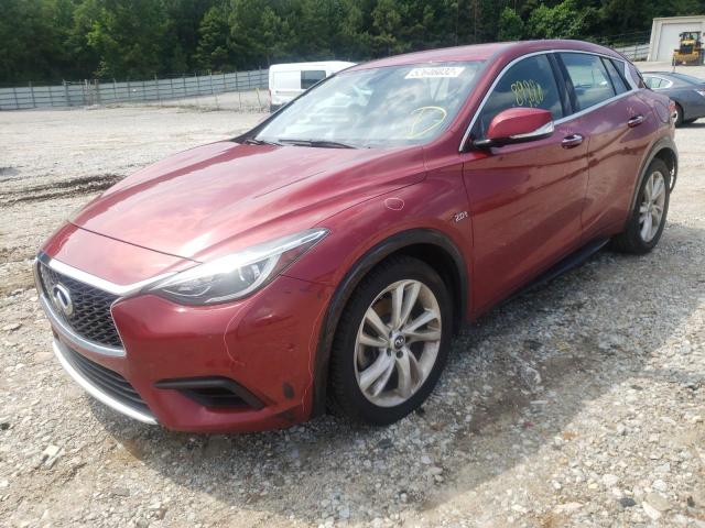 SJKCH5CPXJA060923 - 2018 INFINITI QX30 BASE RED photo 2