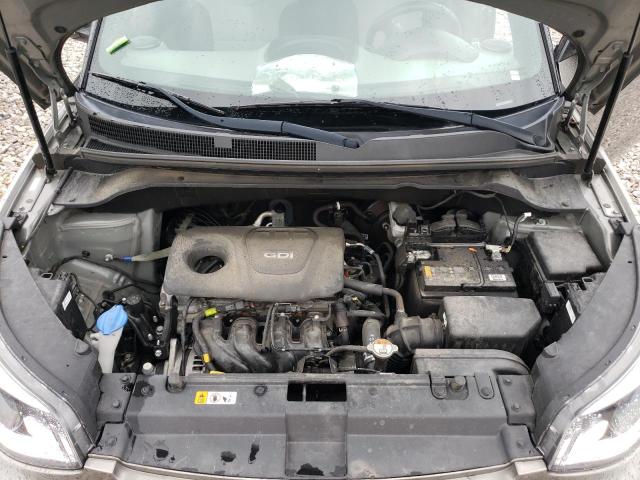 KNDJN2A24K7645164 - 2019 KIA SOUL GRAY photo 7