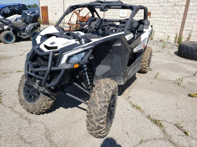 3JBVGAW47JK000110 - 2018 CAN-AM MAVERICK X TWO TONE photo 2