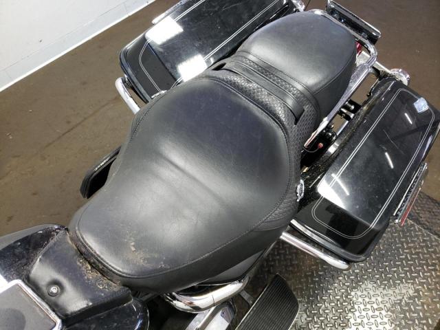 1HD1FC41X7Y718396 - 2007 HARLEY-DAVIDSON FLHTCUI 黑色 照片 6