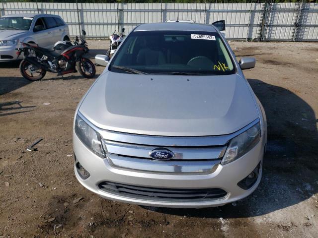 3FAHP0HA2CR322595 - 2012 FORD FUSION SE SILVER photo 9