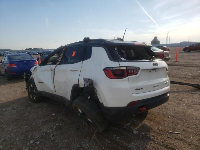 3C4NJDDB6JT207437 - 2018 JEEP COMPASS TR WHITE photo 3