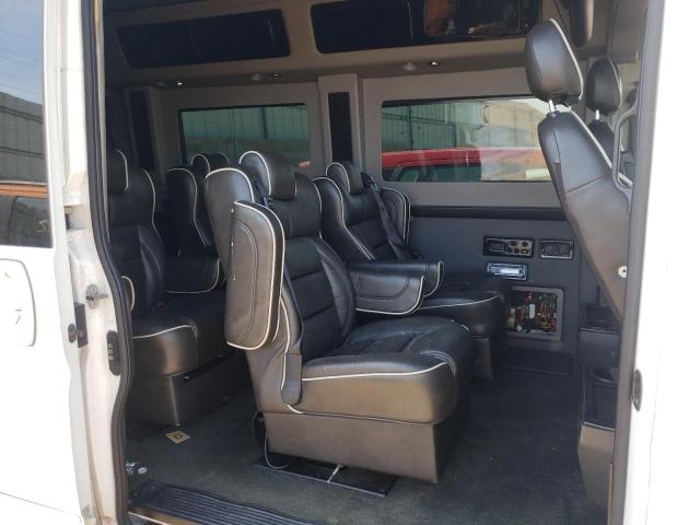 3C6TRVPG8HE550785 - 2017 RAM PROMASTER WHITE photo 6