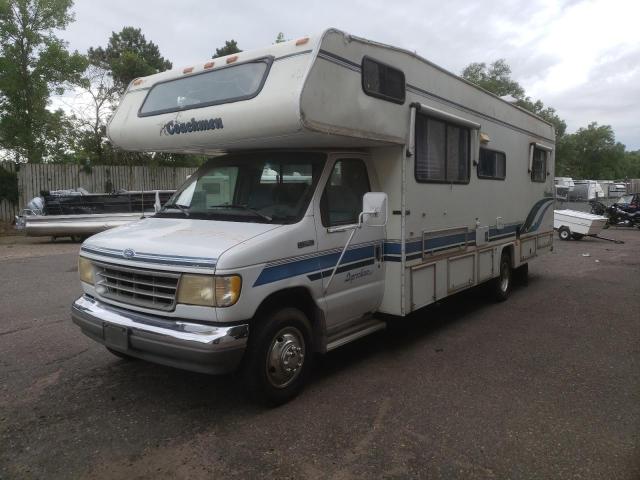 1FDKE30G0SHB96577 - 1996 COACH LEPRECHAUN WHITE photo 2