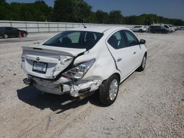 3N1CN7AP0KL858421 - 2019 NISSAN VERSA S WHITE photo 4