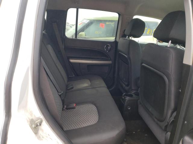 3GNBAADB5AS529548 - 2010 CHEVROLET HHR LS WHITE photo 6