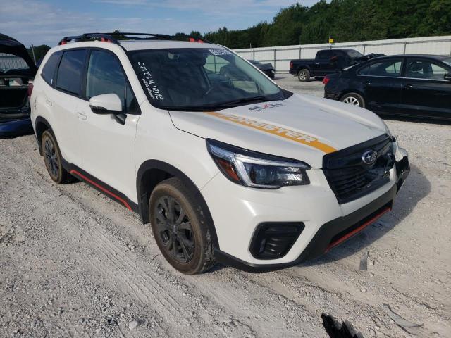 JF2SKARC3MH590127 - 2021 SUBARU FORESTER S WHITE photo 1