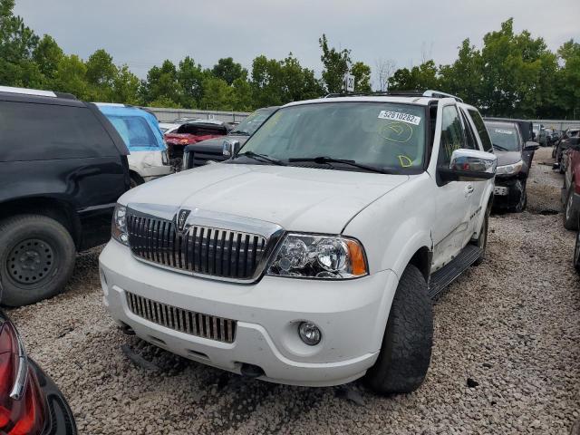 5LMFU27R23LJ39539 - 2003 LINCOLN NAVIGATOR თეთრი ფოტო 2