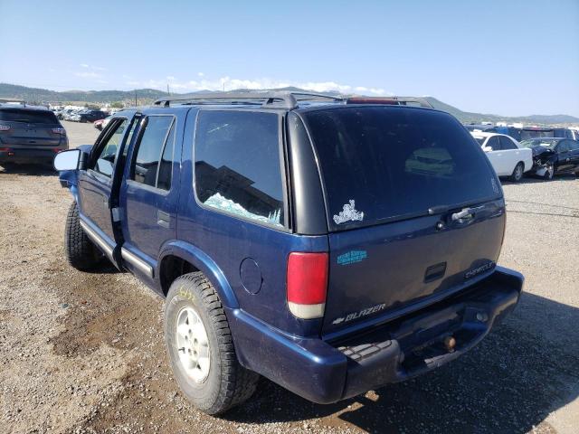 1GNDT13W112152719 - 2001 CHEVROLET BLAZER BLUE photo 3