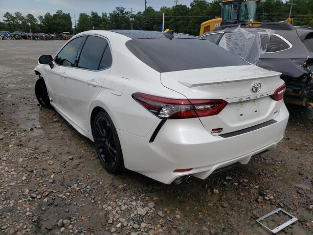 4T1K61AKXNU011872 - 2022 TOYOTA CAMRY XSE WHITE photo 3