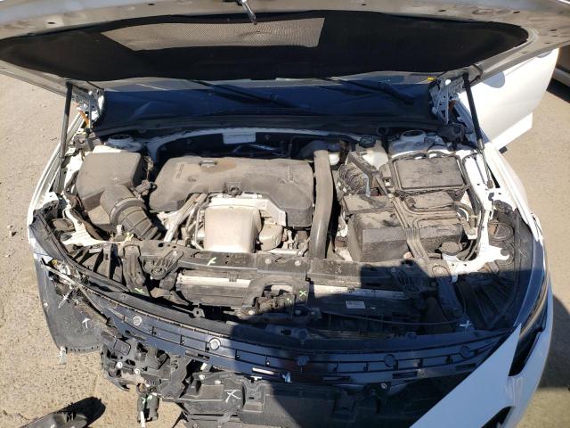 W04GM6SX6K1069735 - 2019 BUICK REGAL PREF WHITE photo 7