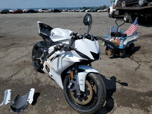 JYARJ28E9KA005089 - 2019 YAMAHA YZFR6 WHITE photo 1