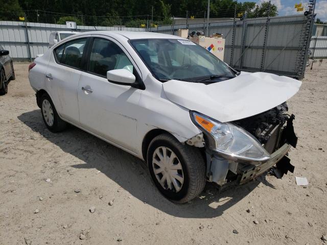 3N1CN7AP7HL802775 - 2017 NISSAN VERSA S WHITE photo 1