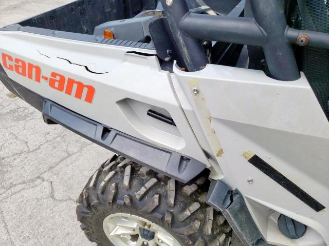 3JBKGAP29FJ000543 - 2015 CAN-AM COMMANDER WHITE photo 9