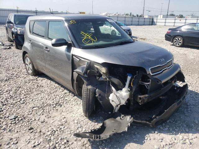 KNDJN2A23F7205121 - 2015 KIA SOUL GRAY photo 1