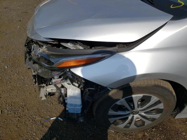 JTDKARFP4L3148864 - 2020 TOYOTA PRIUS PRIM 银色 照片 9