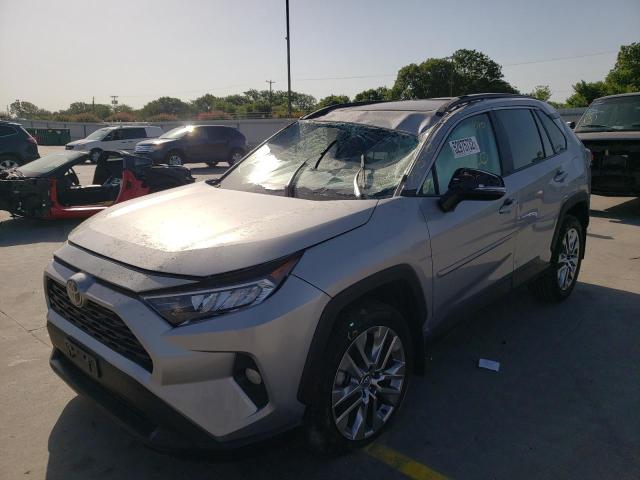 2T3C1RFV7MC092373 - 2021 TOYOTA RAV4 XLE P SILVER photo 2