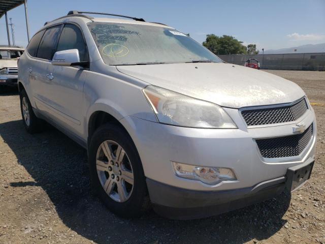 1GNKRGED6BJ227748 - 2011 CHEVROLET TRAVERSE L SILVER photo 9