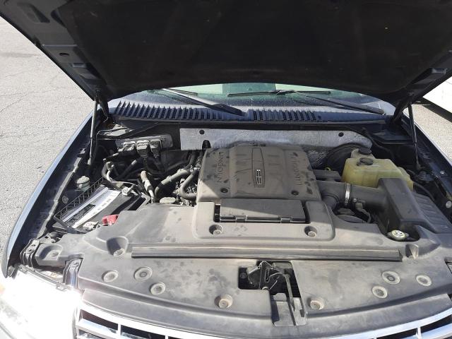 5LMFU28589LJ01818 - 2009 LINCOLN NAVIGATOR ლურჯი ფოტო 7