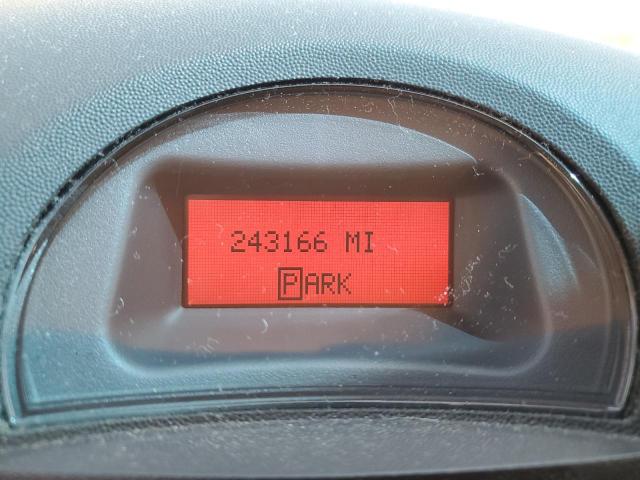 2G2WP522451174025 - 2005 PONTIAC GRAND PRIX SILVER photo 8