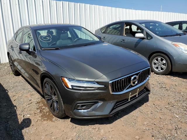 7JRL12TL5NG157308 - 2022 VOLVO S60 B5 INS CHARCOAL photo 1