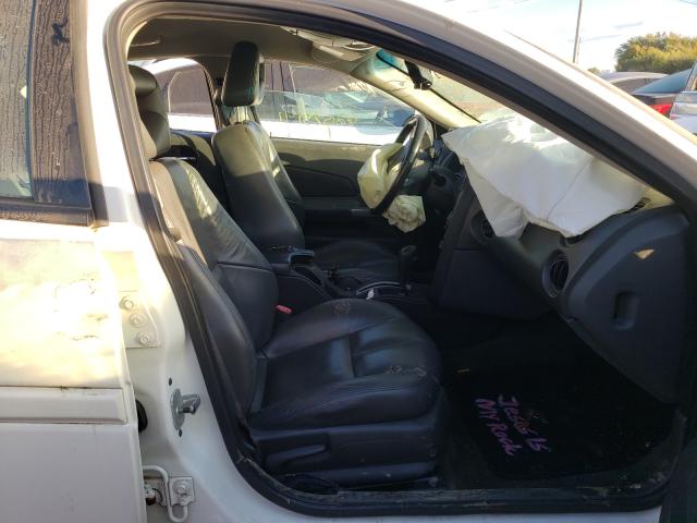 2G2WS542X51279082 - 2005 PONTIAC GRAND PRIX თეთრი ფოტო 5