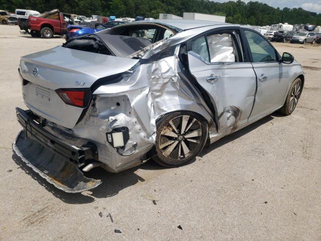 1N4BL4DVXNN305874 - 2022 NISSAN ALTIMA SV SILVER photo 4